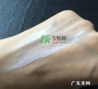 怎么卸身体上的防晒霜,身上涂防晒霜怎么卸掉