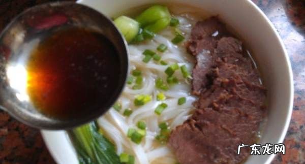 早餐粉怎么做才好吃,早餐店汤粉怎么做才鲜美