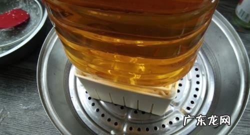 防止豆腐粘布应该怎么处理,豆腐染色用什么方法