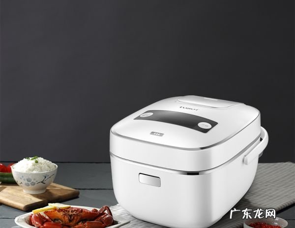 不锈钢锅可以放在煤气灶上用,不锈钢电饭煲内胆怎么不粘锅