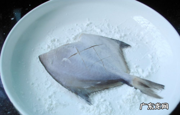 冷冻小平鱼怎么做好吃,鲳鱼怎么做好吃