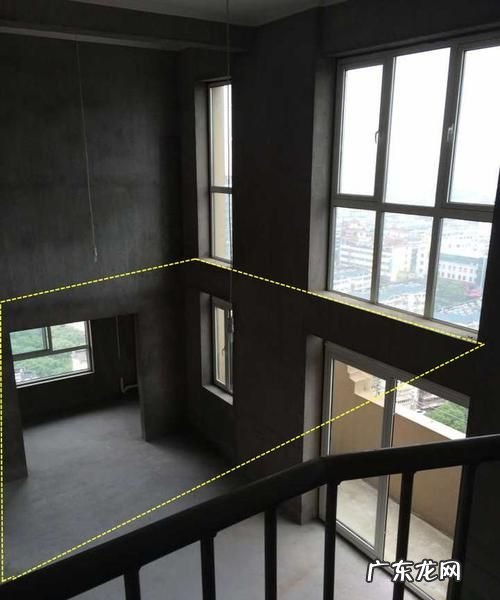 跃层挑空现浇是否属于违建,跃层现浇二层是否违法施工