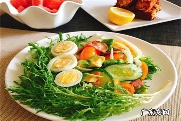 怎么样做沙拉蔬菜,蔬菜沙拉的制作方法