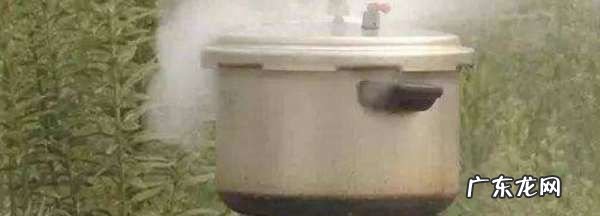 高压锅滋滋响多久关火,电高压锅做饭时发出很大的响声正常 就是滋滋的冒气声