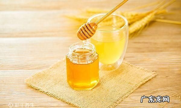 喝蜂蜜水的4大禁忌,喝蜂蜜水的4大禁忌及正确喝法