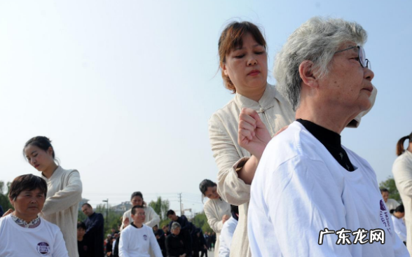 敲背和按摩的区别,南京 敲背什么意思