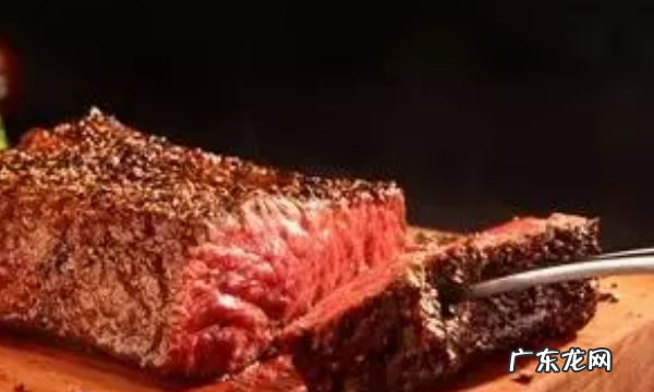 煎牛排用花生油行,煎牛排用花生油可以