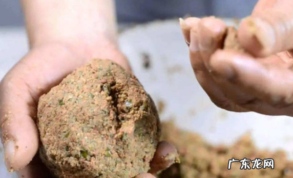 拉饵的技巧是什么,钓鱼拉饵怎么调配