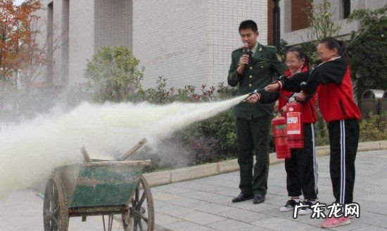 灭火器的使用方法口诀,灭火器使用方法顺口溜三部