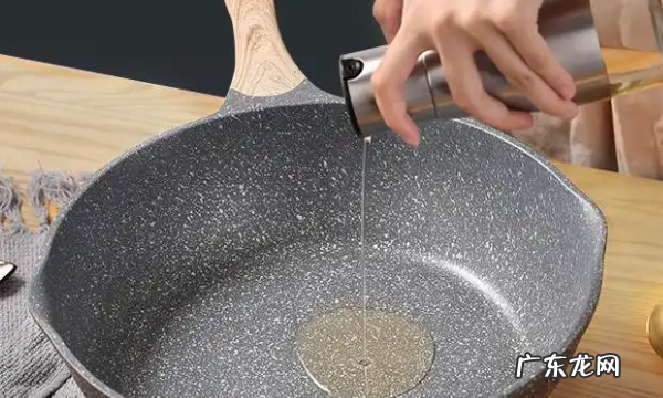 石麦锅怎么开锅使用,麦饭石锅怎么开锅不生锈不粘锅