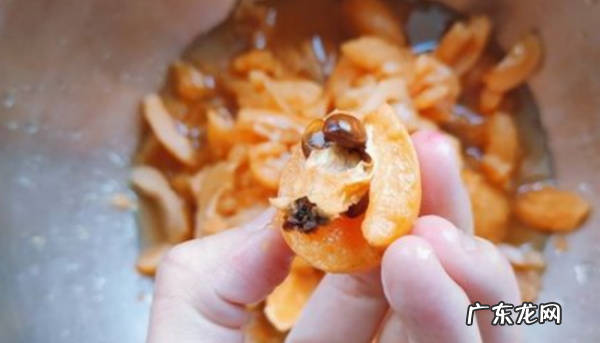 自己做的枇杷膏怎么吃,自制枇杷膏的正确食用方法