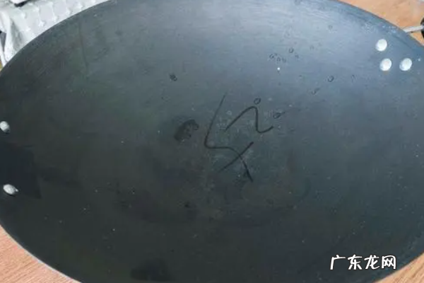 铁锅怎样开锅不粘不锈,新铁锅怎么开锅不生锈不粘锅