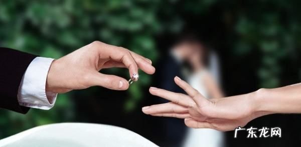 结婚戒指戴哪个手指,结婚带戒指是戴哪个手