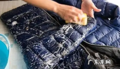 羽绒服可以用洗衣机洗,羽绒服能用洗衣机洗脱水