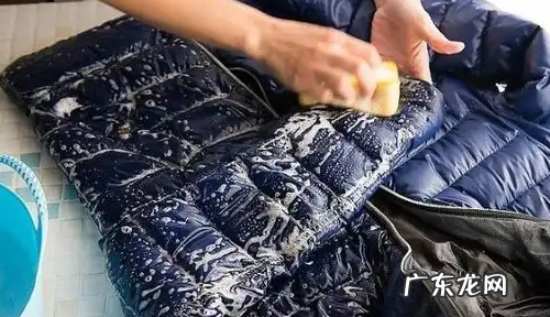 羽绒服可以用洗衣机洗,羽绒服能用洗衣机洗脱水