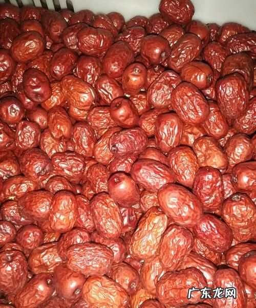 灰枣上的灰是什么东西,灰枣的灰是要洗掉才可以吃吧