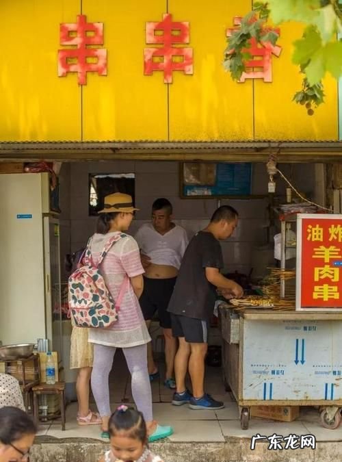 去别人店能说光顾,同行在你店里买了东西可以说光顾
