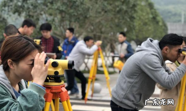 热靴水平仪怎么用,水平仪如何正确使用