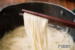 煮面条不粘锅的窍门,面条煮好怎么不粘