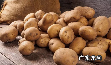 土豆怎么保存不发绿不长牙,冬天土豆怎么保存不发绿不长牙