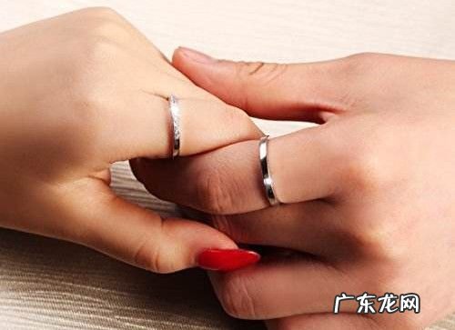 结婚戒指戴哪个手,结婚戒指一般戴哪个手指头