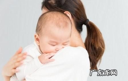 满月酒和百日宴的区别,小孩出生办满月酒还是百天酒