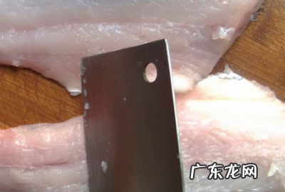做鱼丸怎么样去鱼刺,做鱼丸怎么去鱼刺教程