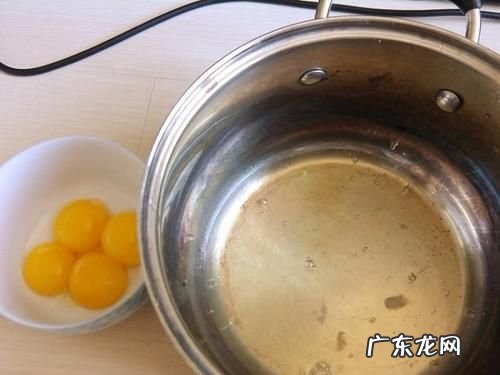 蛋清打不发怎么补救,为什么蛋清打不发 怎么办 补救