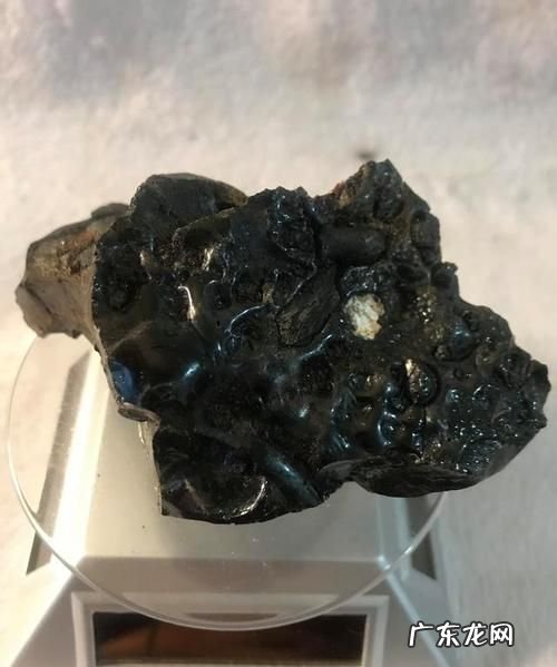 陨石泡水的作用和功效,陨石水在美国市场怎么卖