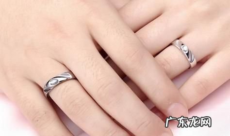 结婚戒指带哪个手指,结婚戒指戴哪个手指女