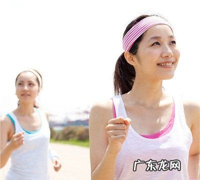 大姨妈期间可以练马甲线,女生大姨妈期间可以健身
