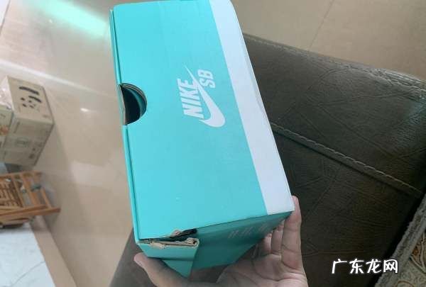 毒上不能两件一起买,得物能不能两个一起买用优惠券