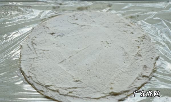 千层皮粘锅是怎么回事,千层皮太硬是什么原因