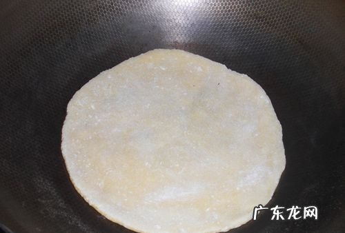 什么样的锅烙饼好,家用烙饼买啥锅好用又实惠