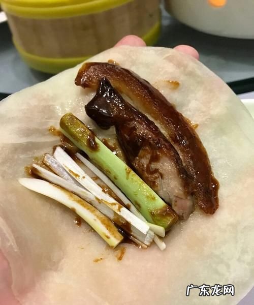 烤鸭薄饼剩了怎么吃,卷烤鸭的饼剩下了怎么吃好