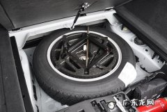 宝马5系备胎怎么取出来,宝马5系备胎怎么取出来