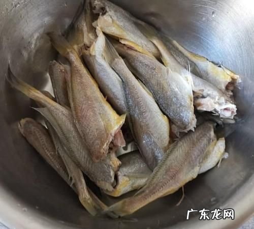 去头小黄鱼要去内脏,小黄花鱼需要去内脏