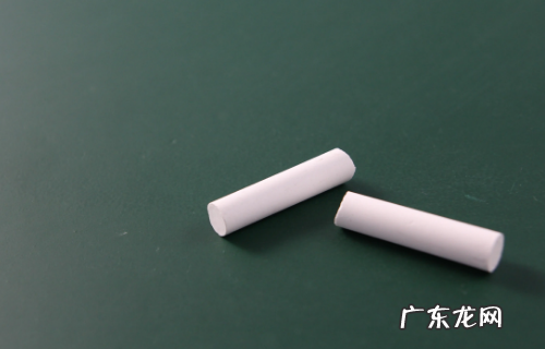 白鞋刷完晒干变黄了怎么办,刷完鞋子干了发黄怎么处理最有效发霉黑鞋