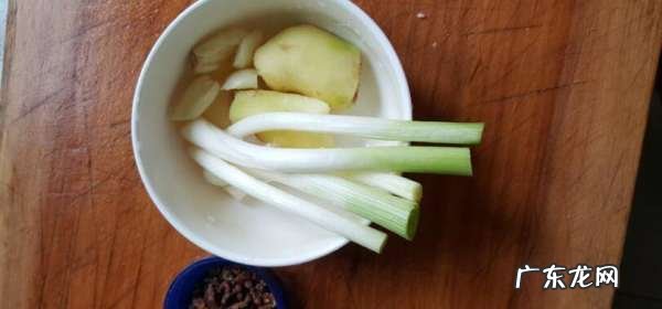 蛋鸡怎么炖又烂又好吃,炖小鸡怎么炖好吃又简单易学