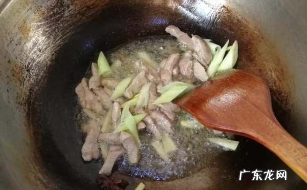 焖干面怎么做简单又好吃,怎样用干面条做焖面好吃