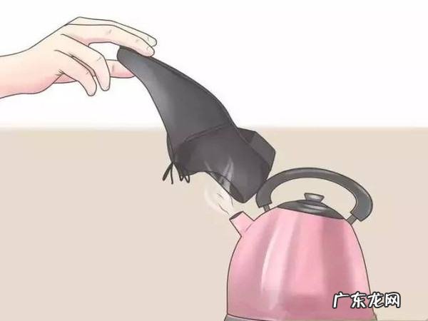 足球鞋小了一码撑大妙招,鞋子小了一码撑大妙招