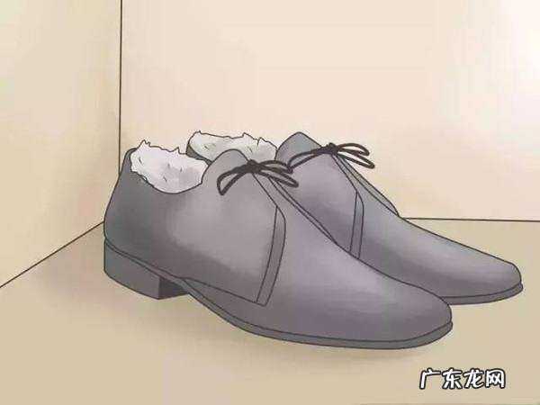 足球鞋小了一码撑大妙招,鞋子小了一码撑大妙招