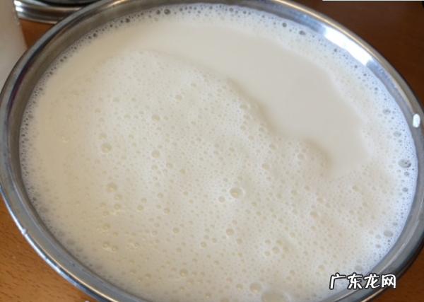 酸奶像豆腐渣是坏了,酸奶像豆腐渣是坏了