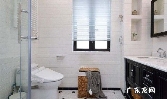 如何将洗手间除湿,卫生间潮湿的地方有那个黑色的