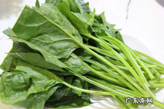 炒菠菜怎么做好吃,怎样炒菠菜好吃