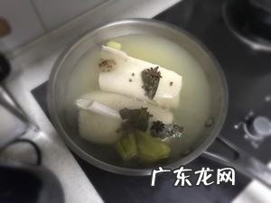 酸菜烧牛肚怎么做,酸菜牛肚在桌上要加热