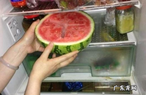 西瓜过夜放冰箱还能吃,西瓜放冰箱第二天能吃