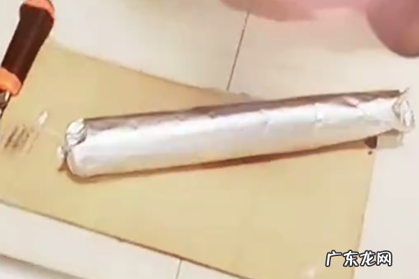 胶枪的胶怎么去除,热熔胶枪的胶怎么去除