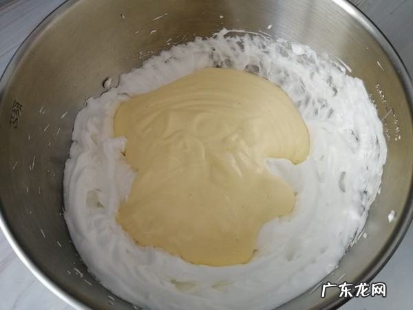 用电饭锅怎么做蛋糕,电饭锅做蛋糕的家常做法窍门