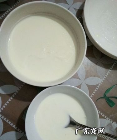 姜汁撞奶为什么凝固,姜撞奶为什么会成固体状态